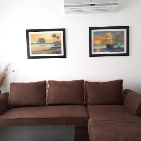 아파트 Pafilia Gardens Block 3 *