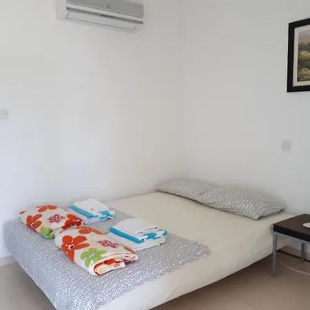 Pafilia Gardens Block 3 아파트